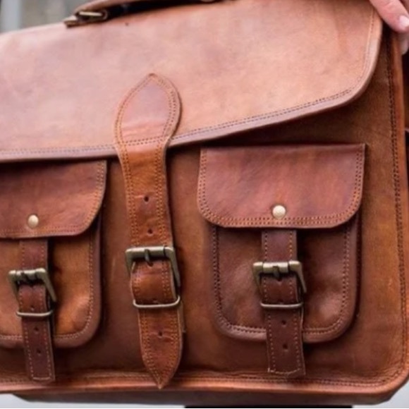 Meet your Posher - Picture 11 of 16